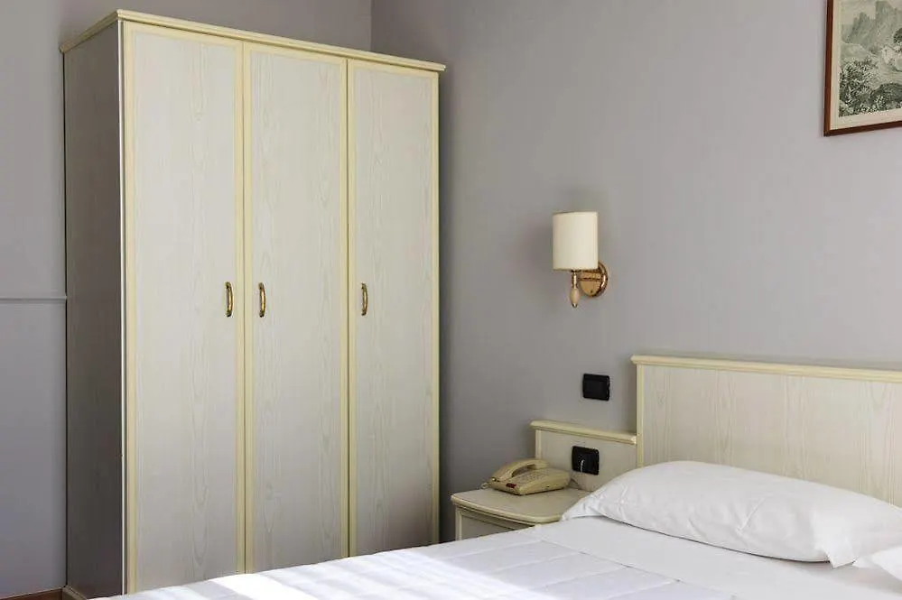 Hotel Corallo Империя 3*,